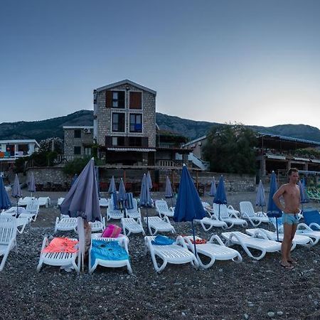 Apartments Galija Petrovac Exterior photo