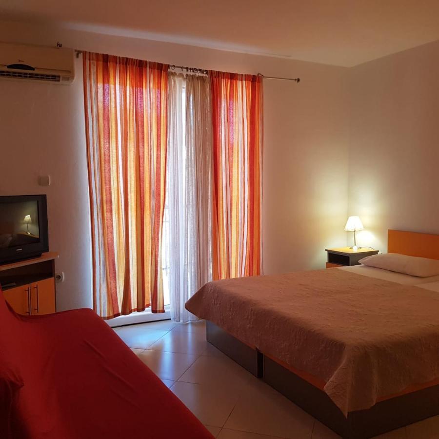 Apartments Galija Petrovac Exterior photo